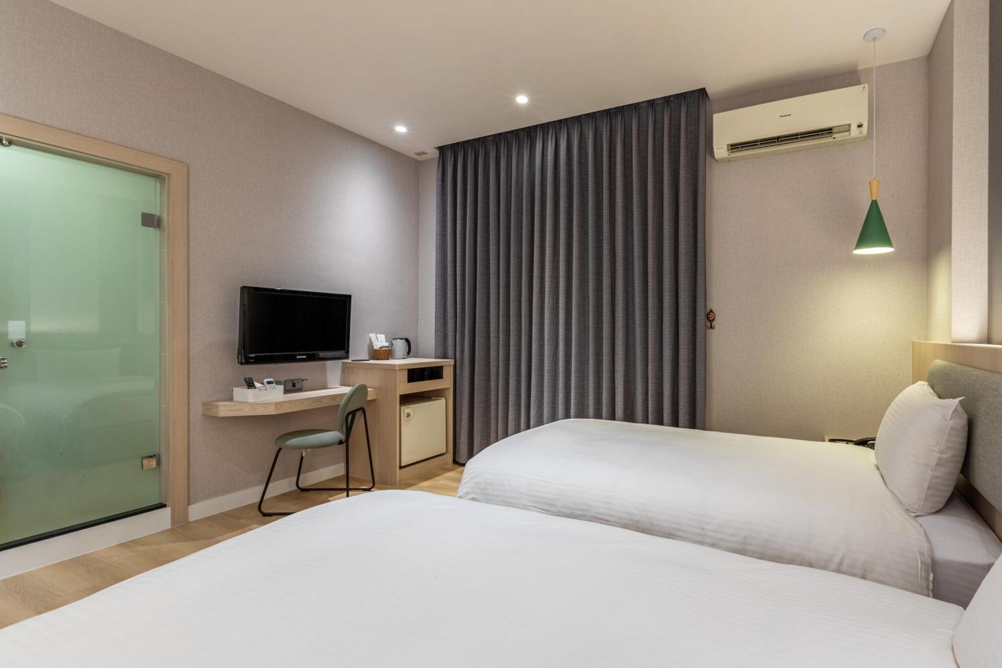 Fu Hsiang Hotel Yilan Bilik gambar